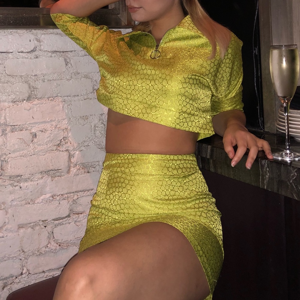 Lime green 2 piece set